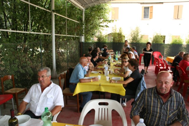 bastardinsidemeetingdomenica7settembre2008pranzo3.jpg