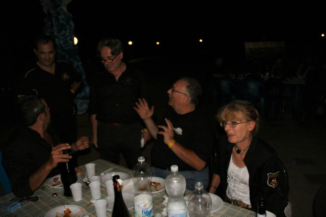 bastardinsidemeetingsabato6settembre2008cena10.jpg