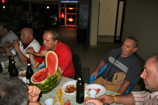 bastardinsidemeetingsabato6settembre2008cena2.jpg