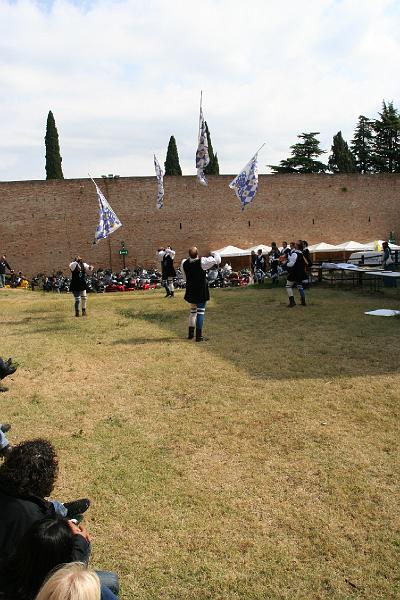 IMG_6018.jpg - Tr...n Festival sabato 20 settembre, gli sbandieratori.