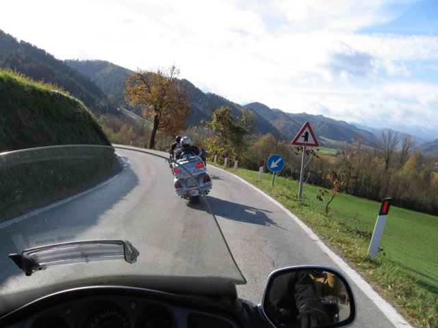 motoincontroepranzoallegalliebyute32.jpg