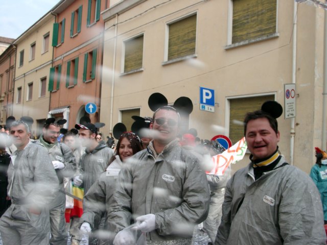 giroalcarnevaledicento8.jpg