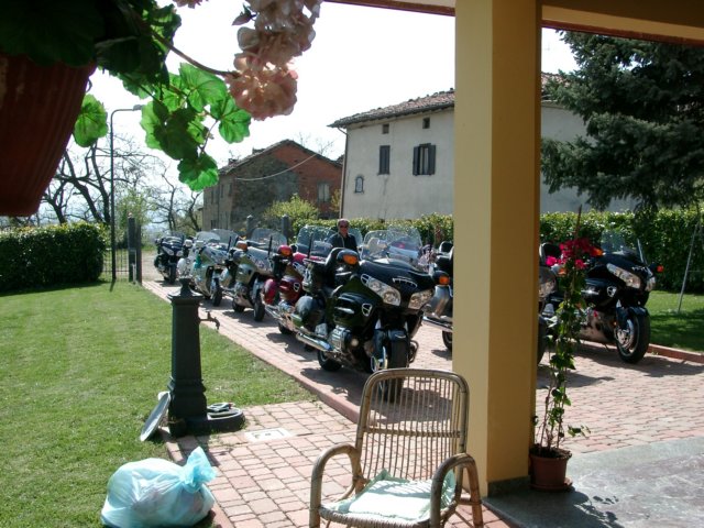 domenicafrawingersbandiereeamici50.jpg