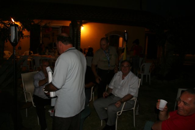 mangiatadaluppresidentelupmara7.jpg