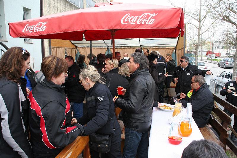 Domenica_Fuori_Centro_1.jpg - Domenica, aperitivo al Fuori Centro.