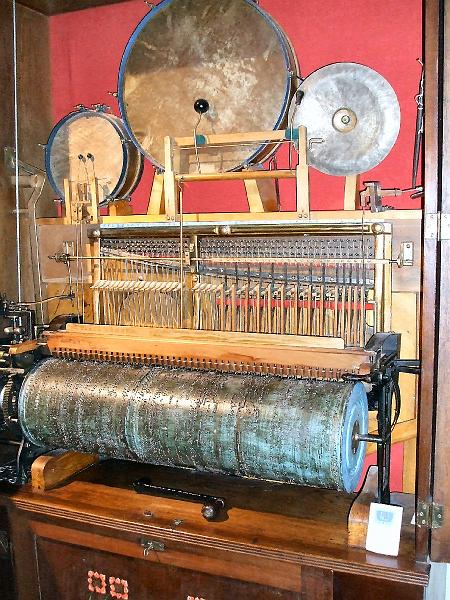 Domenica_villa_Silvia_16.JPG - Il museo della musica meccanica.