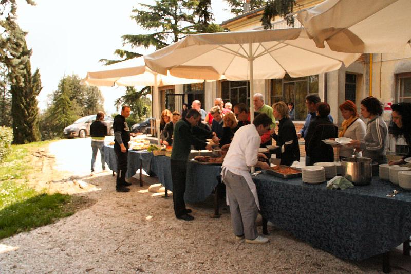 Domenica_villa_Silvia_2.jpg - Domenica, il pranzo a villa Silvia.