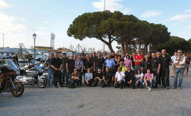 19.jpg - Gruppo all' iscrizione.