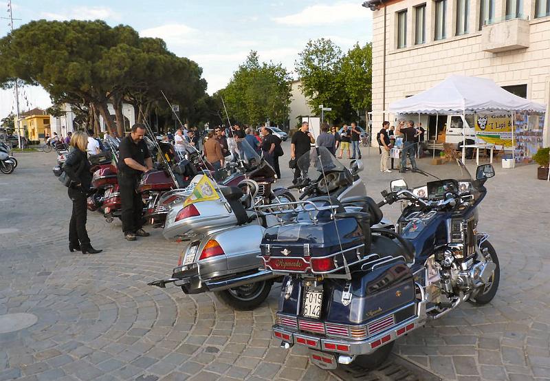 21.jpg - Piazza Cicceruacchio.